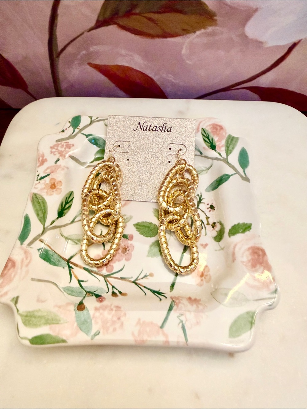 Natasha Shiny Gold Interlocking 3” Loop Drop Earrings NWT Retails $24 - Picture 7 of 9